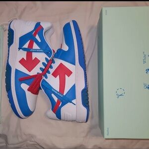 Brand New Never worn 
Off-White Out of office 
Men’s Sneakers